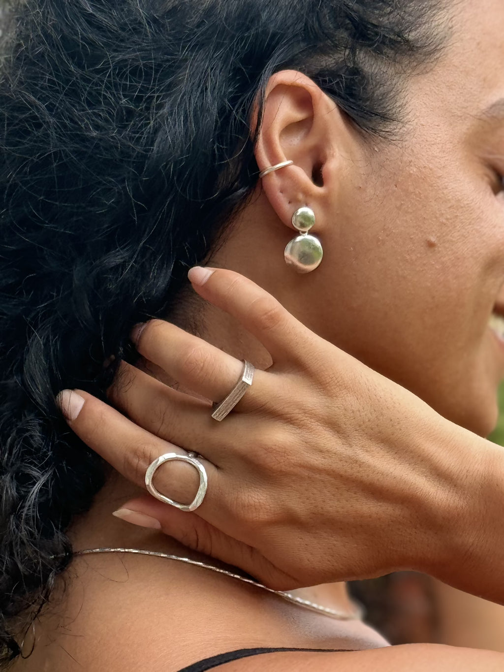 SILVER EARING LOOP